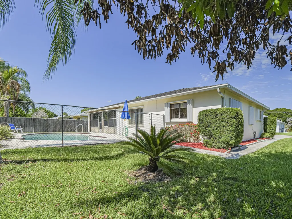 660 26th Court Vero Beach FL 32962