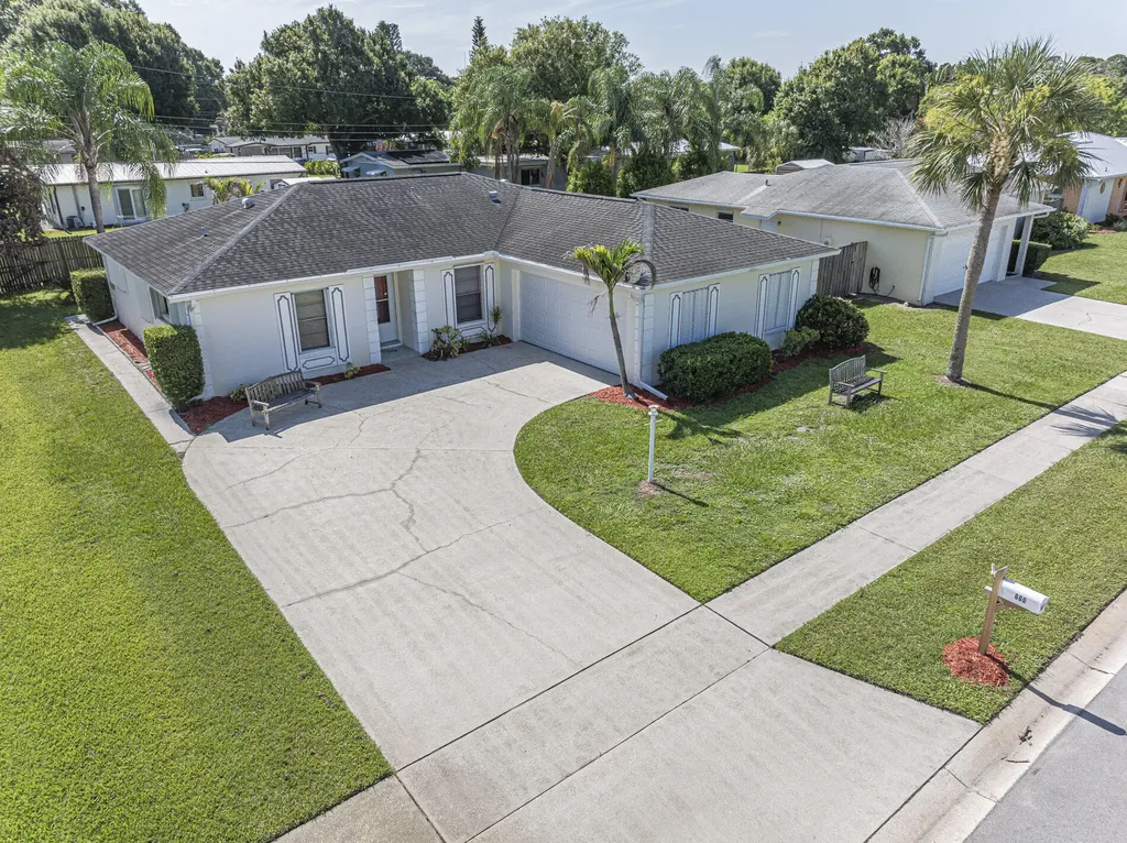 660 26th Court Vero Beach FL 32962
