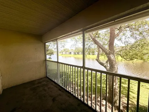 7206 Glenmoor Drive West Palm Beach FL 33409