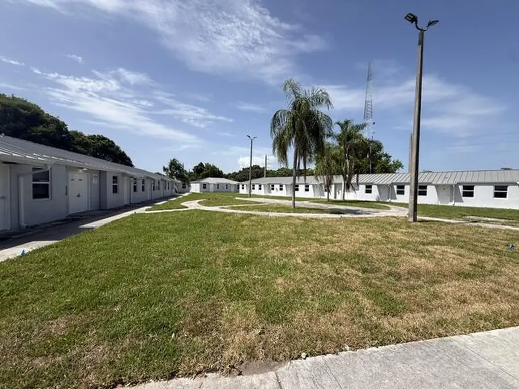 4393 Windsor Avenue West Palm Beach FL 33407