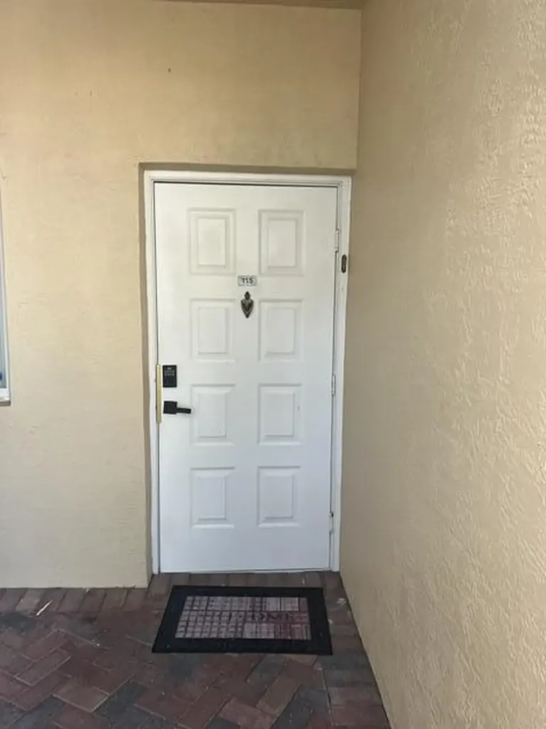 7775 Yardley Drive Tamarac FL 33321
