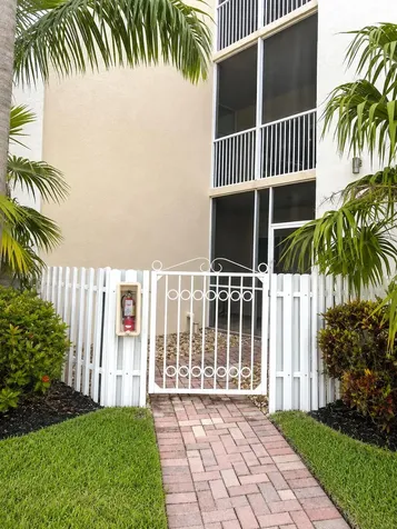 7775 Yardley Drive Tamarac FL 33321