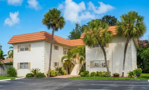 5220 NE 14th Way Fort Lauderdale FL 33334