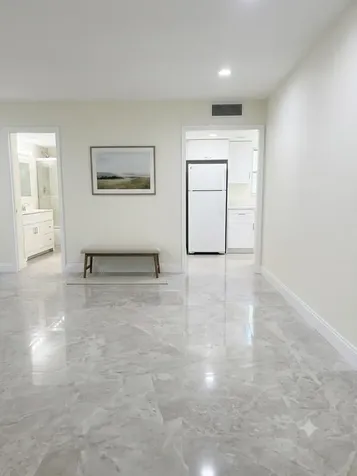 5220 NE 14th Way Fort Lauderdale FL 33334