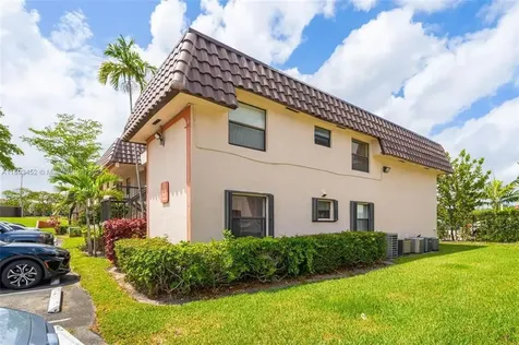 870 NE 207th Terrace Miami FL 33179