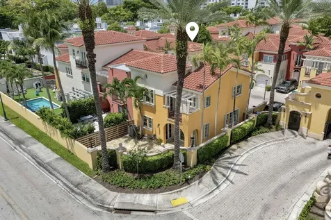 18385 NE 30th Place Aventura FL 33160