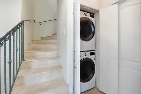 18385 NE 30th Place Aventura FL 33160