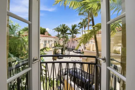 18385 NE 30th Place Aventura FL 33160