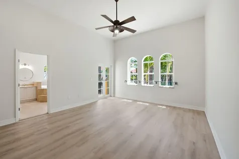 18385 NE 30th Place Aventura FL 33160