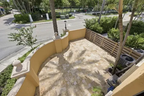 18385 NE 30th Place Aventura FL 33160