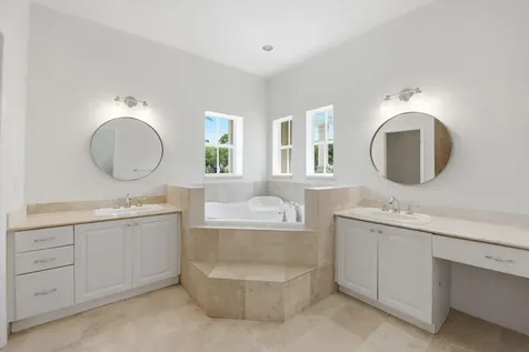 18385 NE 30th Place Aventura FL 33160