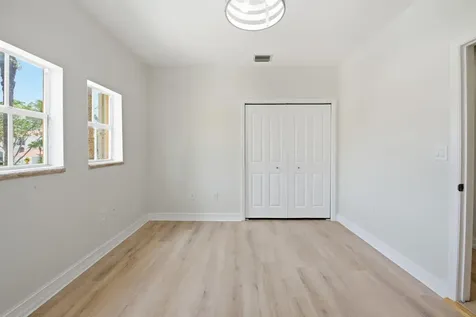 18385 NE 30th Place Aventura FL 33160