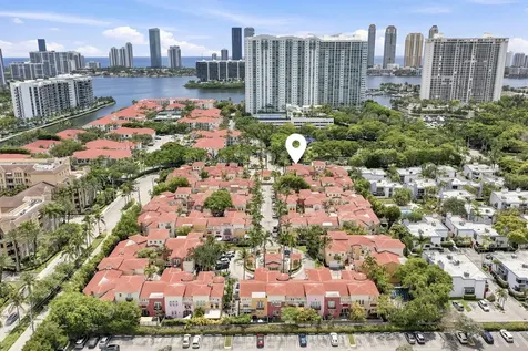 18385 NE 30th Place Aventura FL 33160