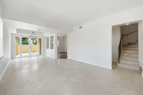 18385 NE 30th Place Aventura FL 33160