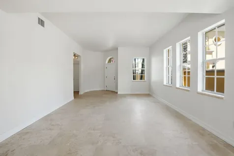 18385 NE 30th Place Aventura FL 33160