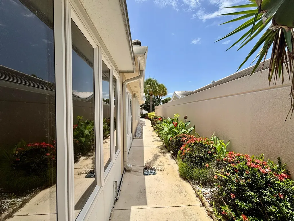 1519 NW Amherst Drive Port St Lucie FL 34986