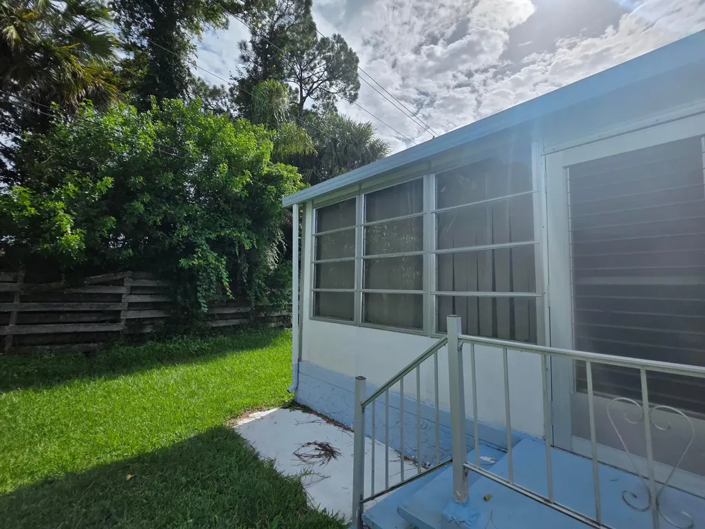 7 Quintana Roo Lane Port St Lucie FL 34952