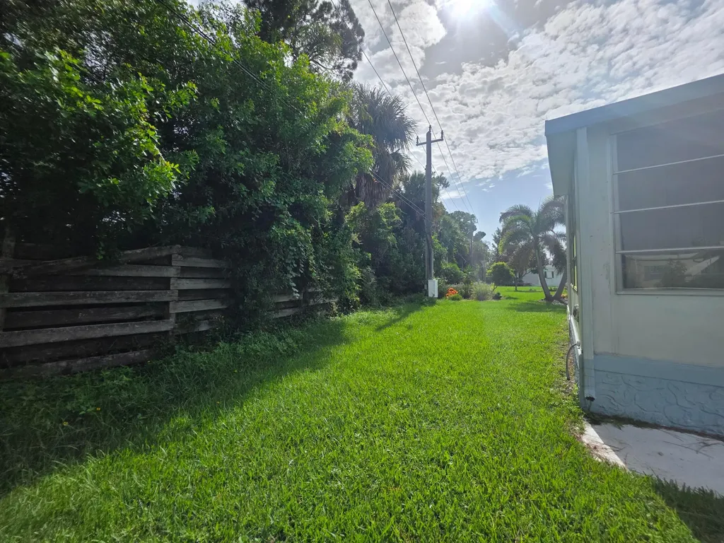 7 Quintana Roo Lane Port St Lucie FL 34952