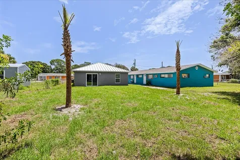 909 20th N Fort Pierce FL 34950