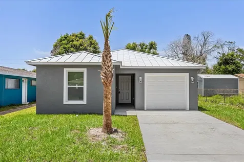 909 20th N Fort Pierce FL 34950
