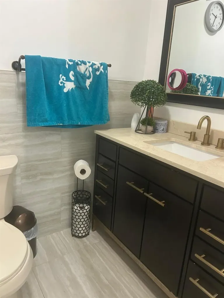 3 Greenway Village N Royal Palm Beach FL 33411