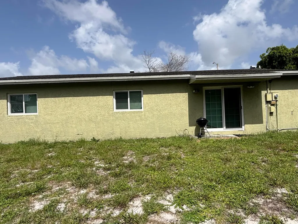 1250 SW 5th Terrace Deerfield Beach FL 33441