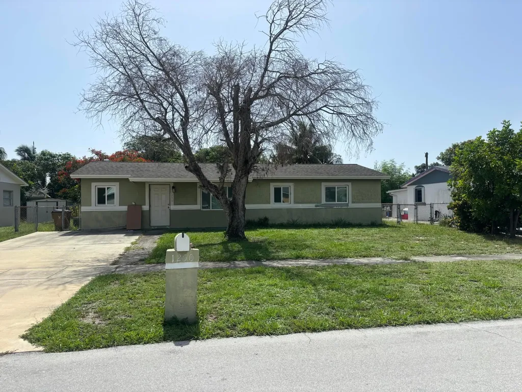 1250 SW 5th Terrace Deerfield Beach FL 33441
