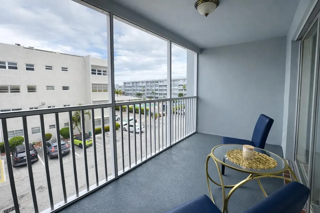 215 SE 3rd Avenue Hallandale Beach FL 33009