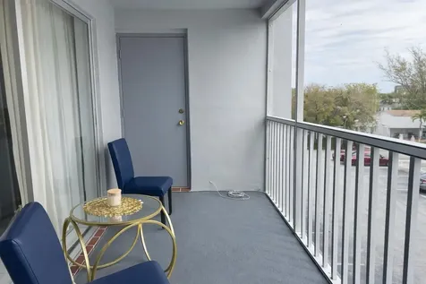 215 SE 3rd Avenue Hallandale Beach FL 33009