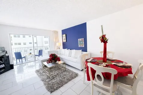 215 SE 3rd Avenue Hallandale Beach FL 33009