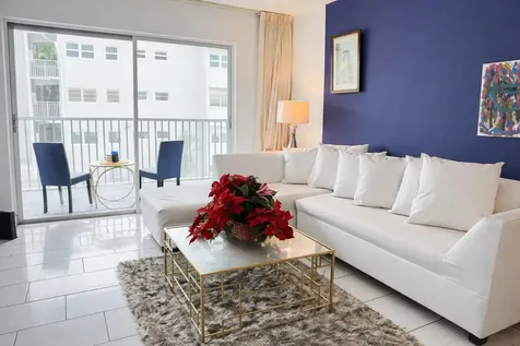 215 SE 3rd Avenue Hallandale Beach FL 33009