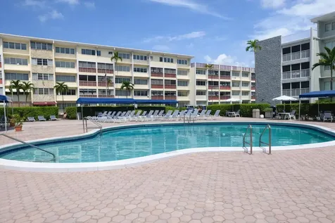 215 SE 3rd Avenue Hallandale Beach FL 33009