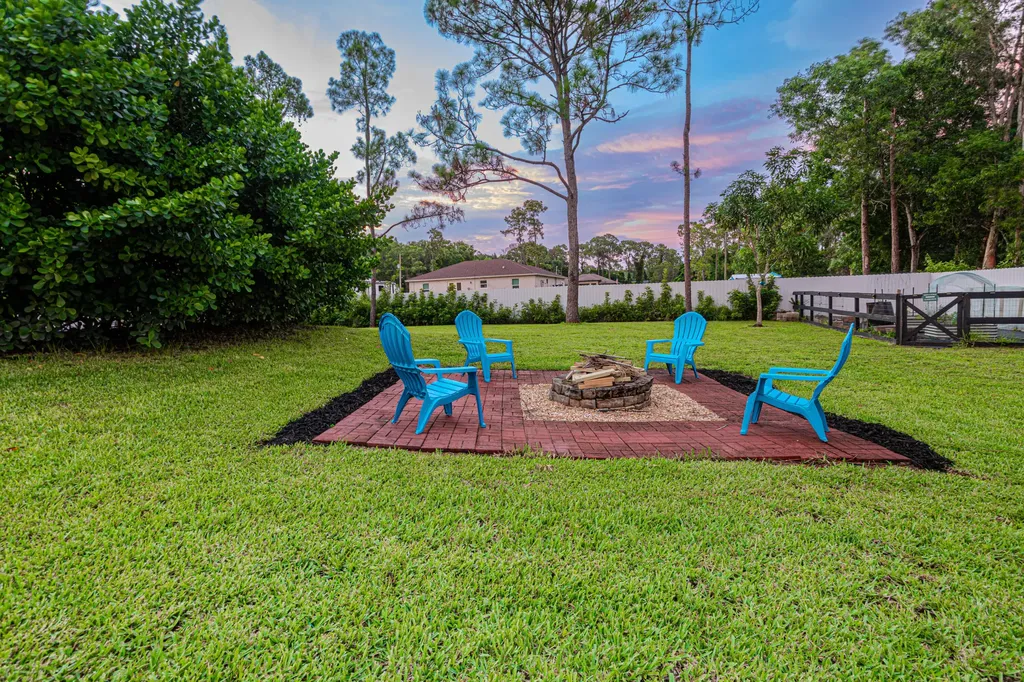 17441 77th Lane N The Acreage FL 33470
