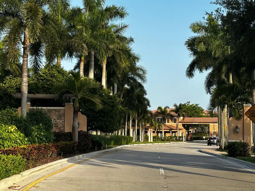 502 SW 147th Avenue Pembroke Pines FL 33027