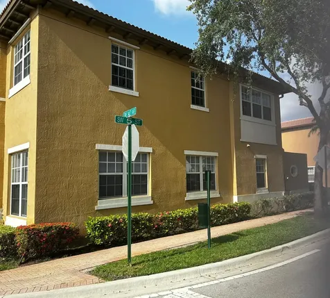 502 SW 147th Avenue Pembroke Pines FL 33027