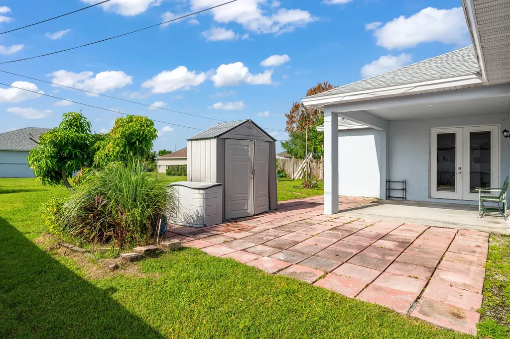 2751 SW Palace Avenue Port St Lucie FL 34987