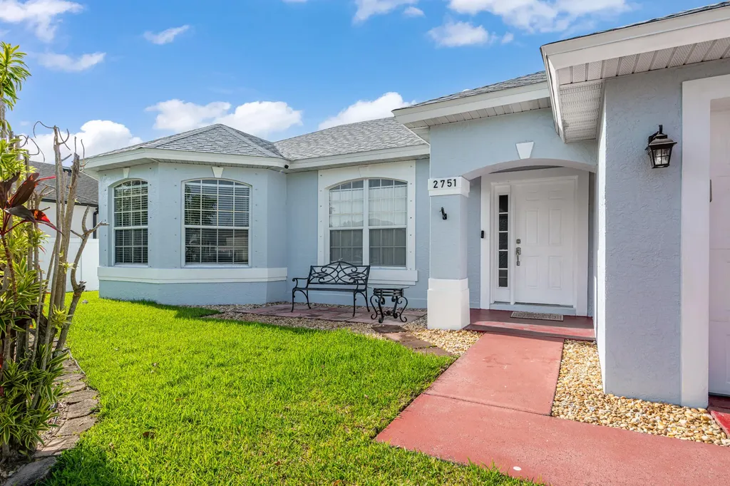 2751 SW Palace Avenue Port St Lucie FL 34987