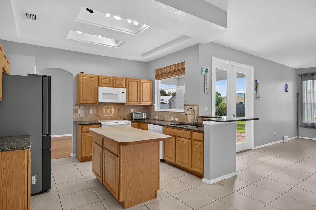 2751 SW Palace Avenue Port St Lucie FL 34987