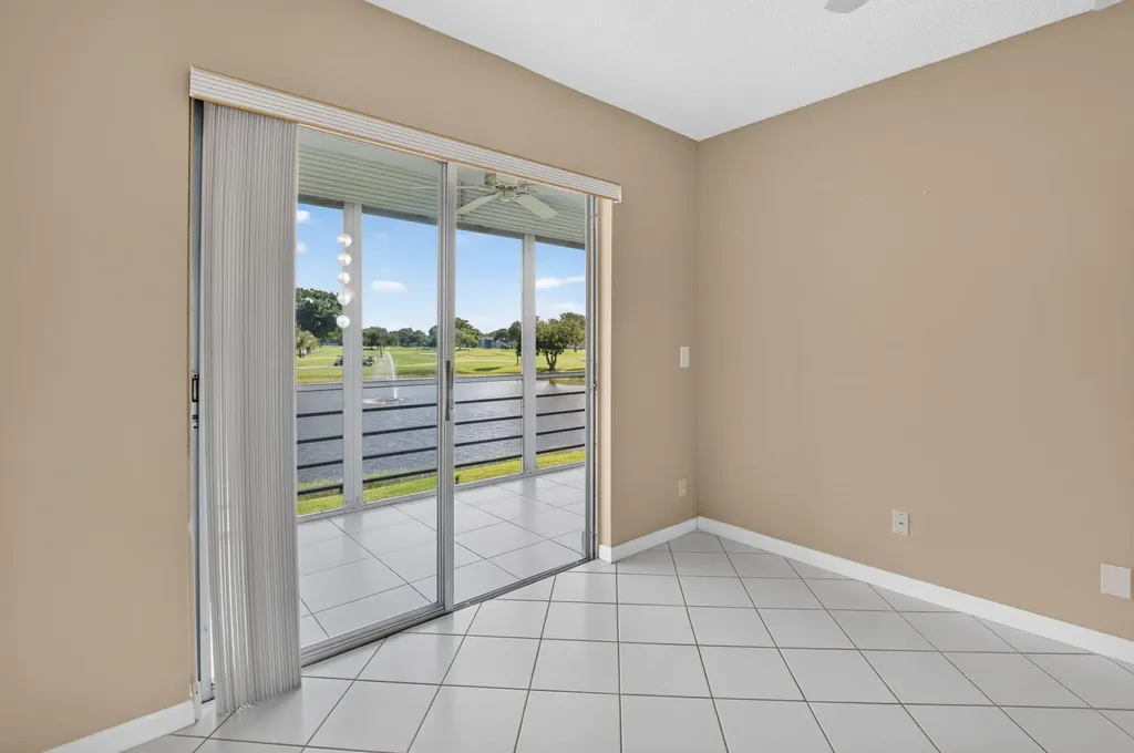 332 Capri G Delray Beach FL 33484