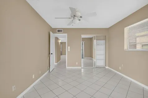 332 Capri G Delray Beach FL 33484