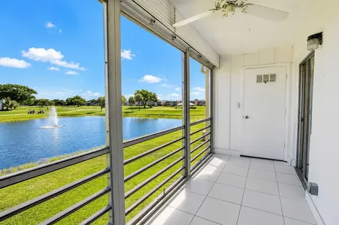 332 Capri G Delray Beach FL 33484