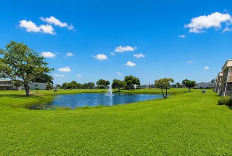 332 Capri G Delray Beach FL 33484