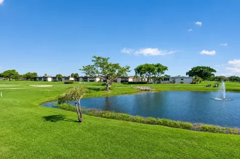 332 Capri G Delray Beach FL 33484