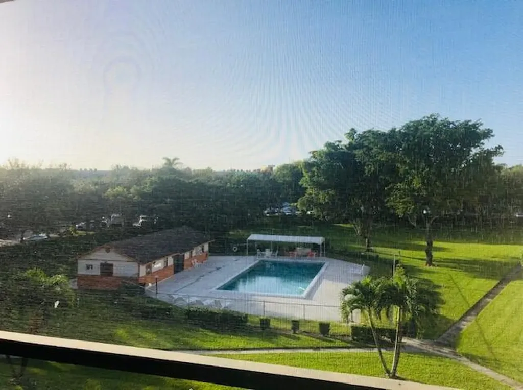 5981 Vía Vermilya Lantana FL 33462