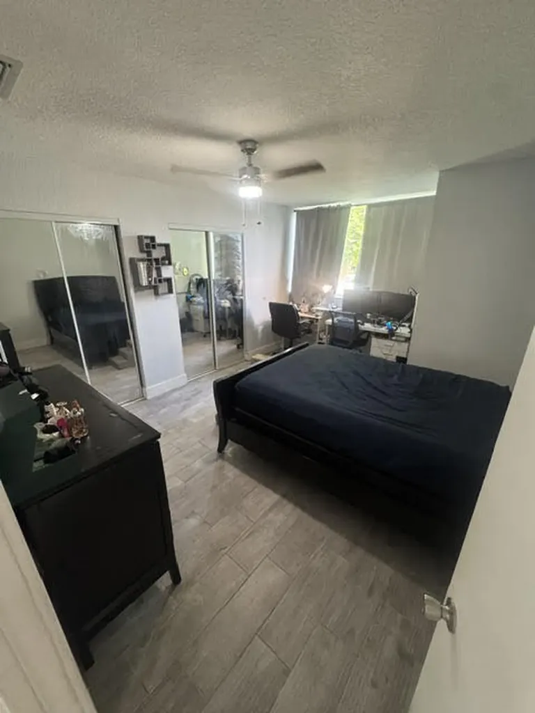 5090 Elmhurst Road West Palm Beach FL 33417