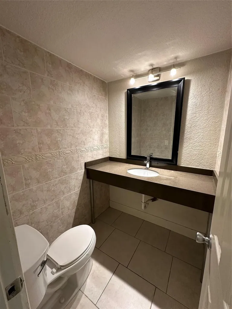 770 SE 2nd Avenue Deerfield Beach FL 33441