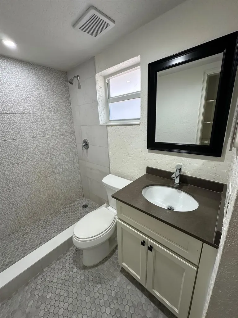 770 SE 2nd Avenue Deerfield Beach FL 33441