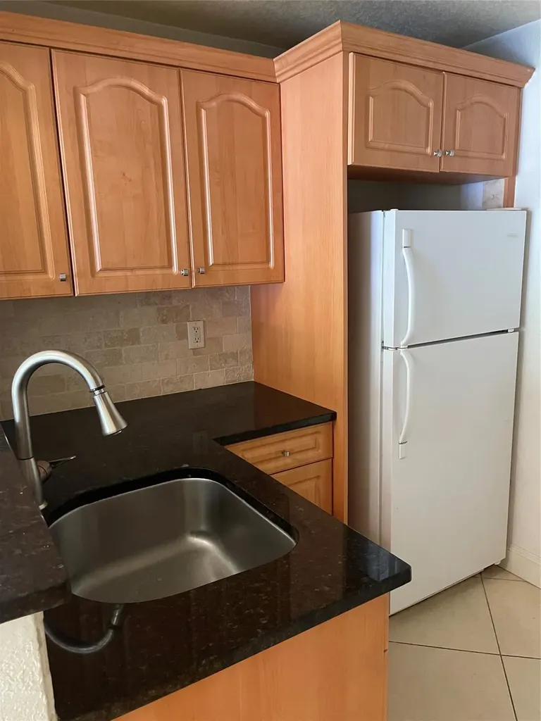 770 SE 2nd Avenue Deerfield Beach FL 33441