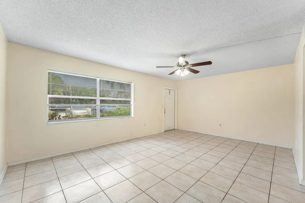 9050 NW 28th Street Coral Springs FL 33065