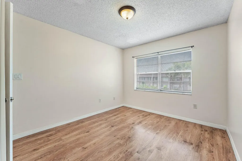 9050 NW 28th Street Coral Springs FL 33065